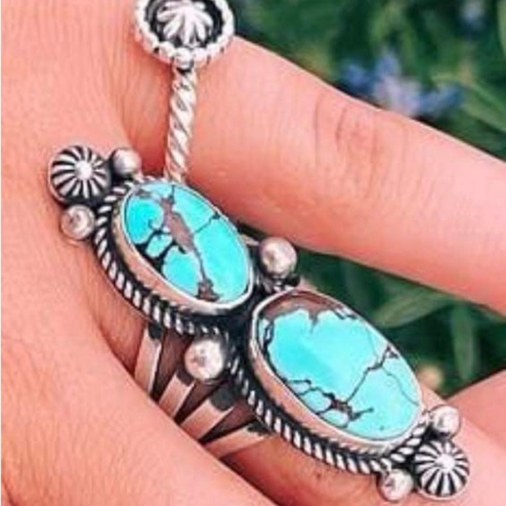 Turquoise ring double stone